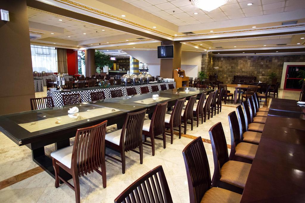 Nam Center Hotel Kemayoran ジャカルタ エクステリア 写真